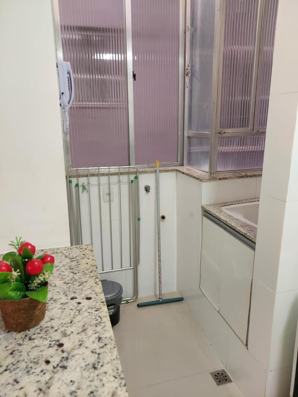 Encantador Em Copacabana A 100m Apartamento *